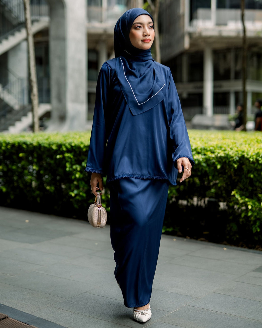 AURA | NAVY BLUE
