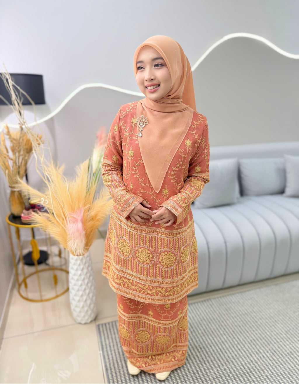 LUNA SARI | BRICK ORANGE
