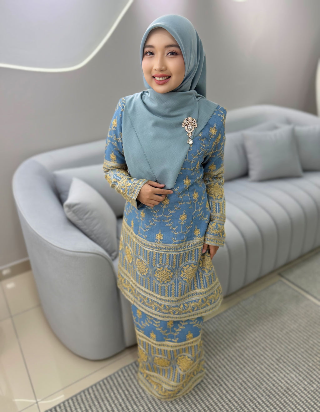 LUNA SARI | TEAL BLUE