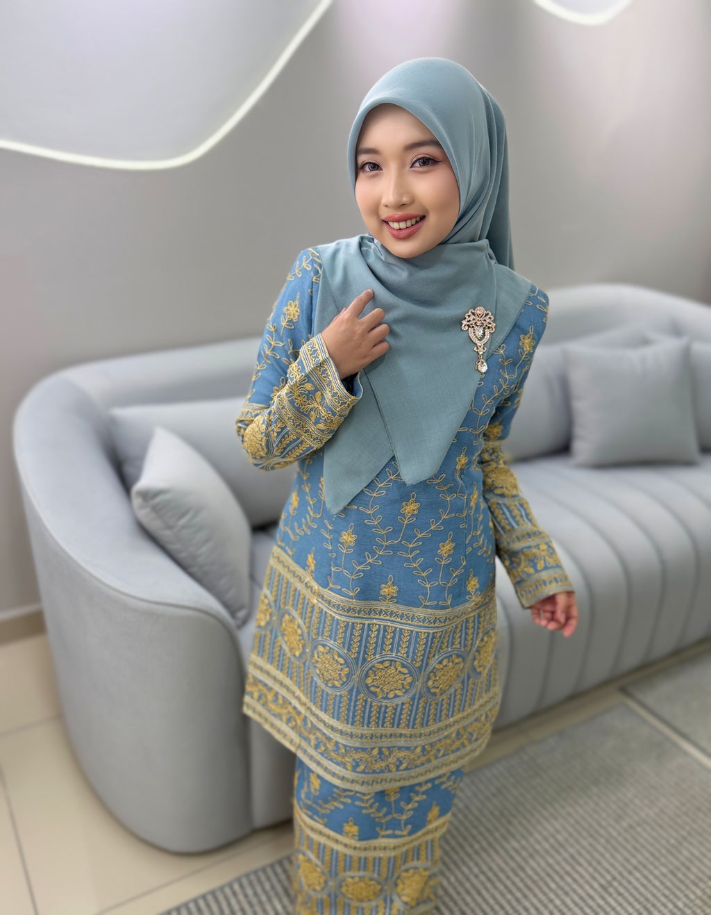 LUNA SARI | TEAL BLUE
