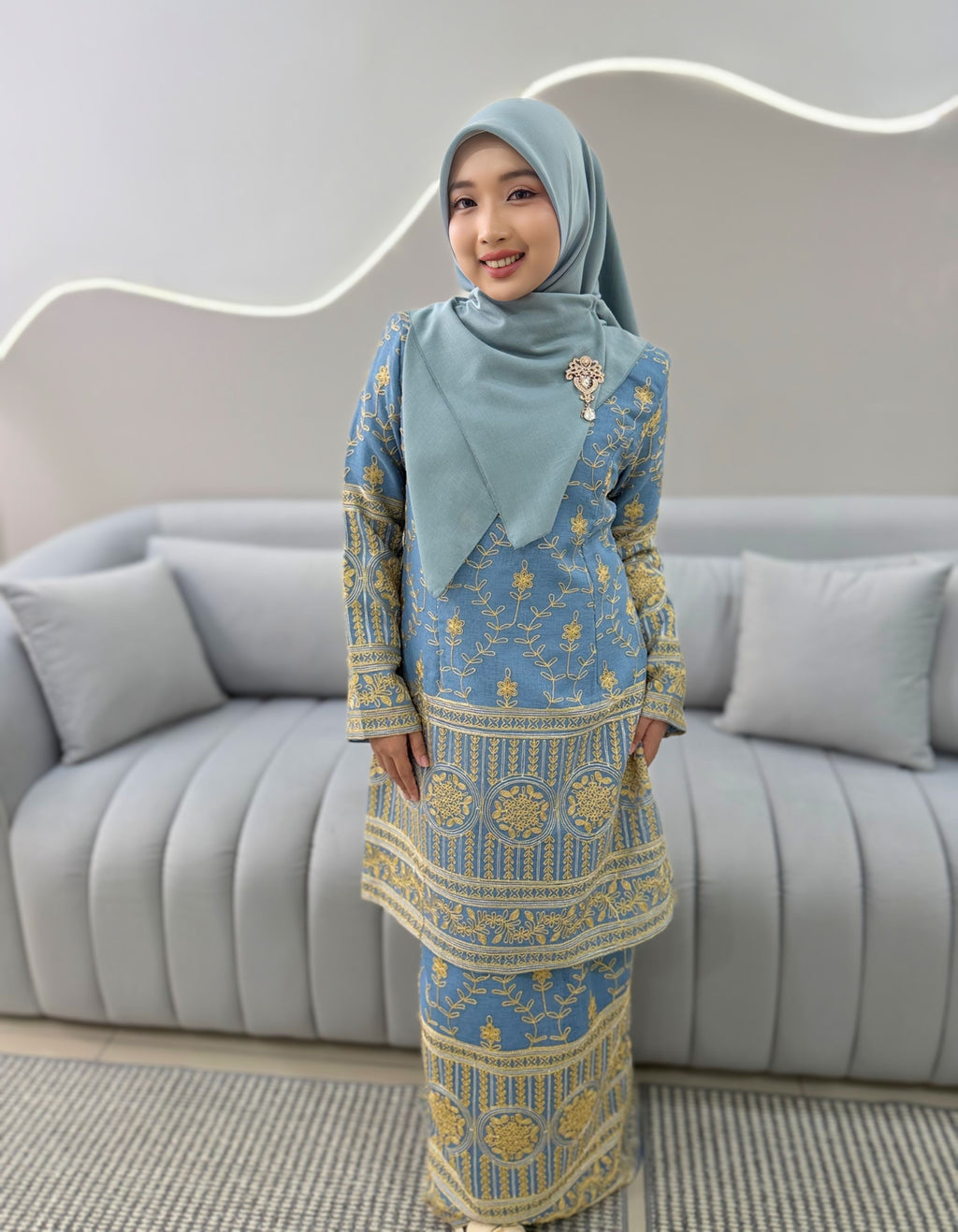 LUNA SARI | TEAL BLUE