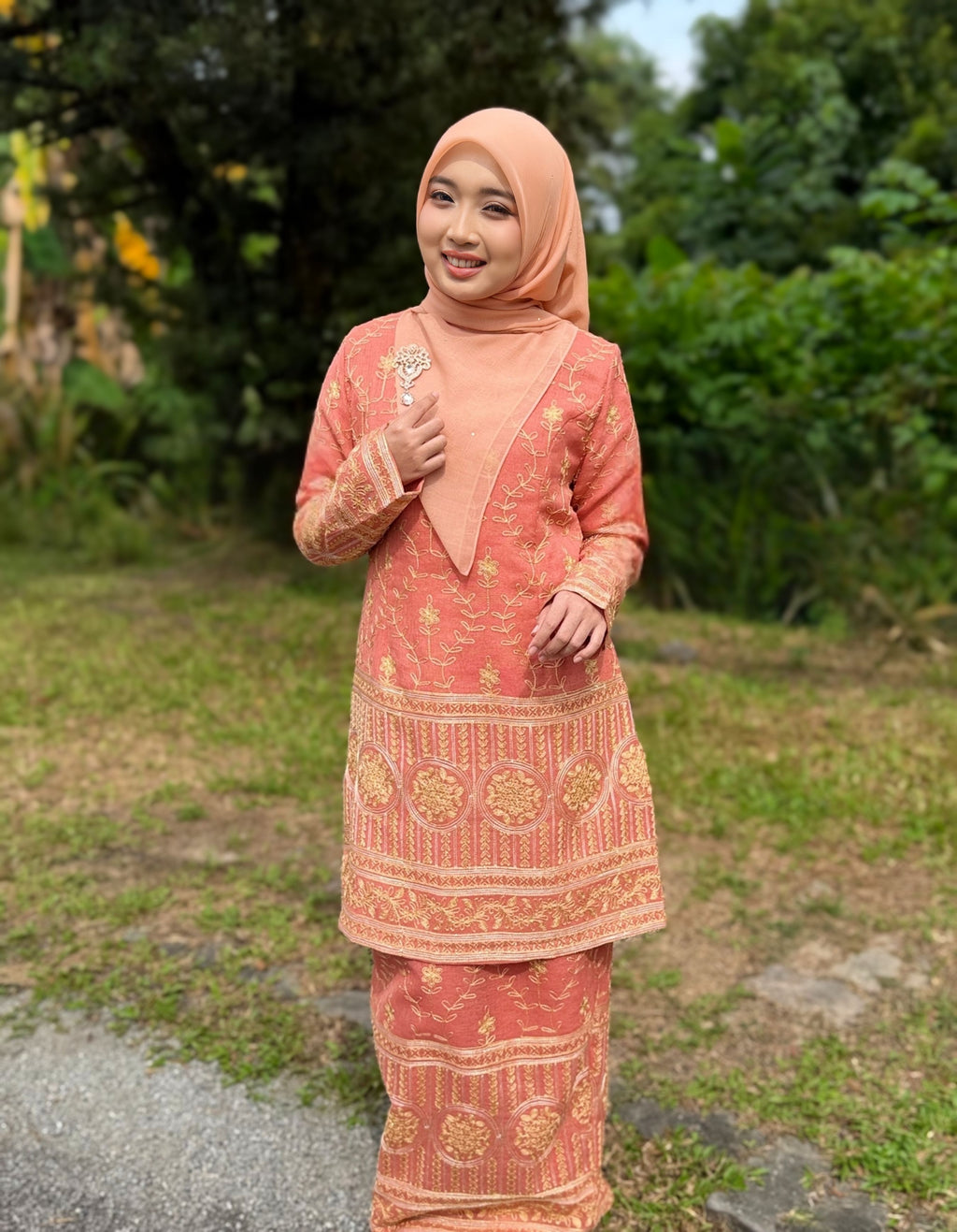 LUNA SARI | BRICK ORANGE