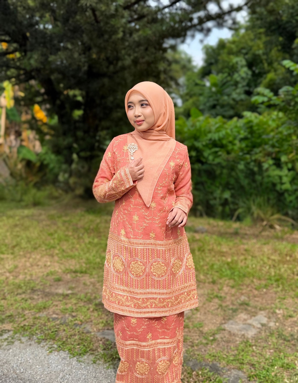 LUNA SARI | BRICK ORANGE